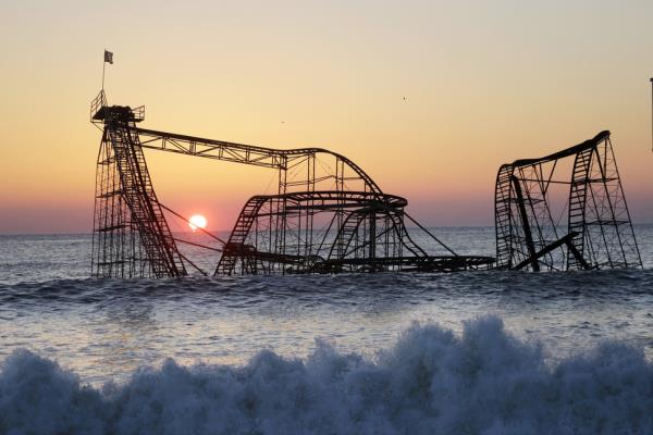 <br><b>3. Jet Star Rollercoaster, New Jersey</b><br>  2013 ylnda Sandy kasrgasndan sonra terk edildi
