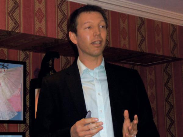 80- Dave Dyson Three UK CEO'su