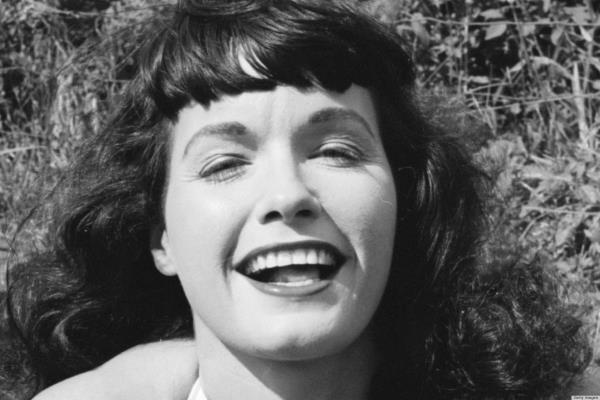 Yaratt moda akmn hala milyonlarca kadn takip ediyor