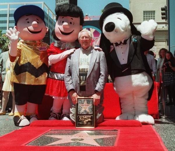 nl izer Schulz, Snoopy karakterinin yaratcsyd.