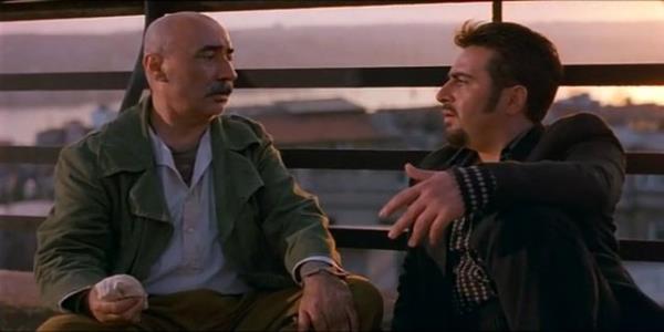 5. Ekiya (1996) - Baran 35 yl hapis yattktan sonra serbest kalr, kyne dndnde sevgilisi Keje'nin, arkada tarafndan stanbul'a karldn renen Baran arkadandan intikam almak iin stanbul'a yola kar.