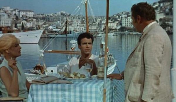 Film bol miktarda eski stanbul grseli de ierdiinden, merakllarn karmamas gerekiyor.