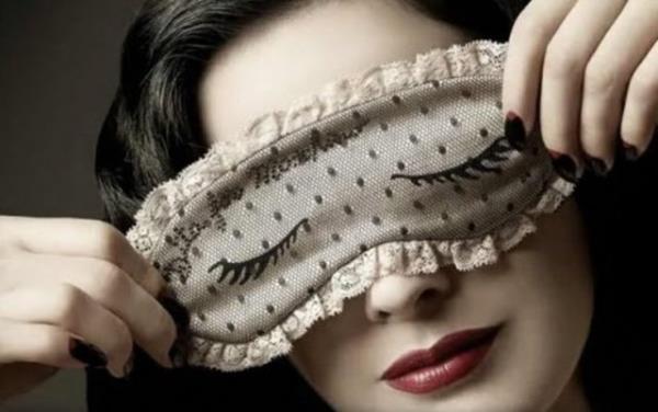 Bir maske, uykunuzu korumaya yardmc olabilir.