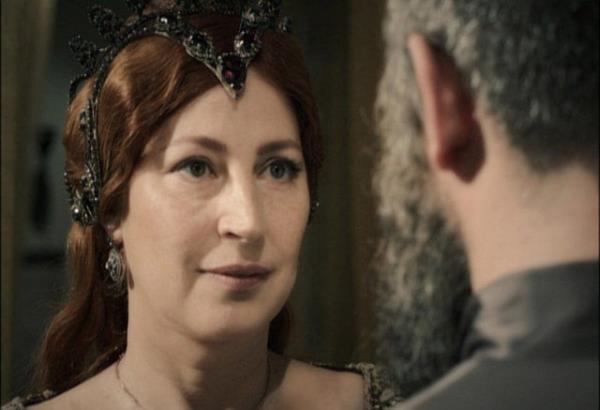 Diziden ayrlan Meryem Uzerli'nin yerine Vahide Grdm'le anlamas eletirilen Tims Prodksiyon hazrlklarna balad.