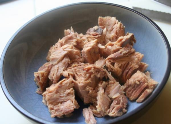 <br><b>B3 vitamini</b></br>Ton bal, A vitaminine sahip balca gdalardan bir tanesi.   B3 vitamini, vcuttaki hormonlarn retimine yardmc olur ve kan dolamnn salkl bir ekilde almasn salar.