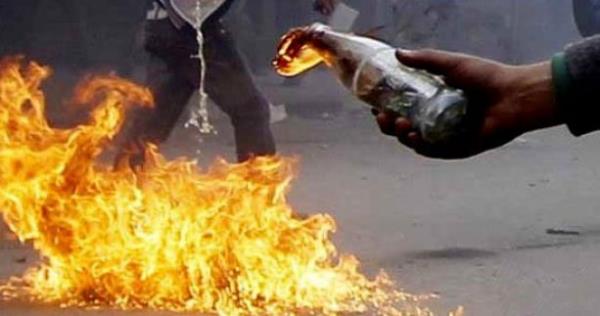 <br><b>MOLOTOF RESMEN SALDIRI SLAHI OLACAK</b></br>  Molotof kokteyli konusunda yasalardaki mulaklk ortadan kaldrlacak, molotof resmen saldr silah kapsamna alnacak.