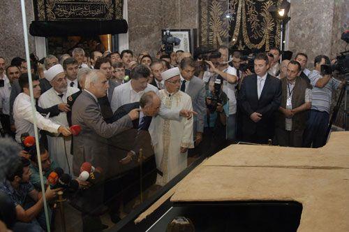 Peygamber Efendimizin mbarek hrkas