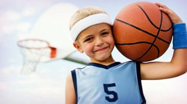 Basketbol, tenis, yzme vb. spor etkinlikleri ile ocuun dikkatini gelitirmede yardmc olabilecek etkinlikler yapmak.