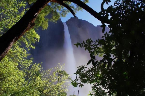 Yosemite elaleleri'nde yryn (ABD)