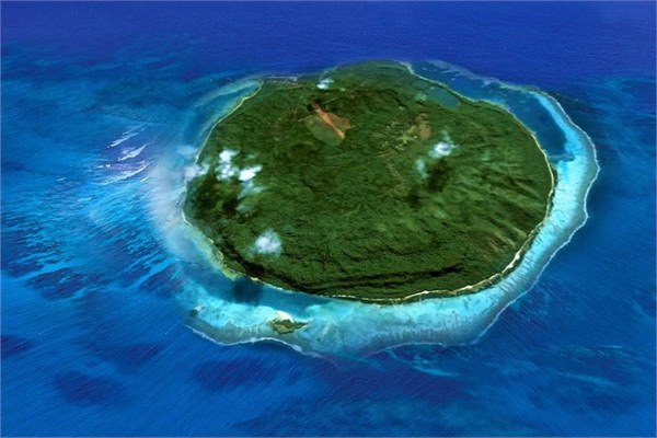 Kznn eiyle evliliini dini nedenlerle kabul etmeyen bykbaba Samuel, torunu Josh'a 36 hektarlk hazine gml bir ada miras brakt. Adann yannda 80 hektar tarla da miras kalan Josh'un mal varl henz bilinmiyor.