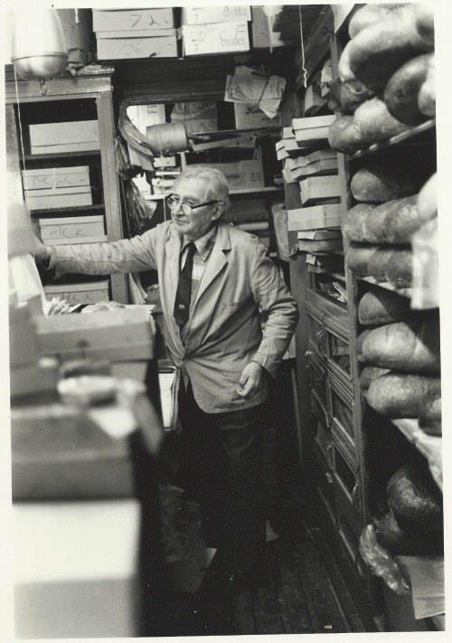 Kt kanaat yaam sren Zachter'e 36 yanda amcalarndan 6 milyon dolar miras kald.