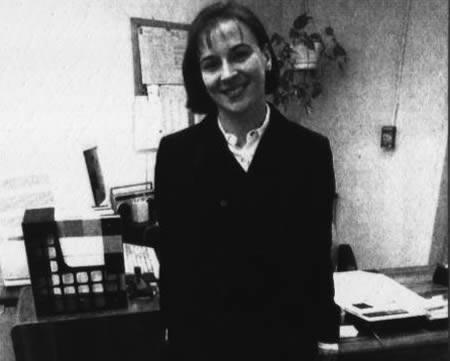 Hi beklemedii anda byk miras sahibi olan en inanlmaz 10 miras hikayesi sraland. te hayat bir anda deien zenginler...    <p>1992 ylnda memleketi Chagrin Falls, Ohio'da garsonluk yapan 17 yandaki Cara Woods'a, mterisi olan Bill Cruxton'dan 500 bin dolar miras kald.</p>