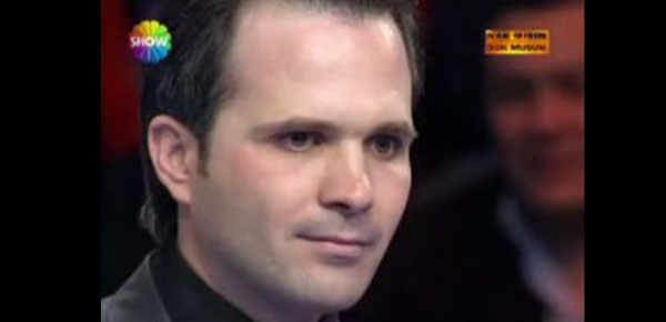 Var msn Yok musun yarmaclarndan Evren de yarma sayesinde kazand hreti en iyi ekilde deerlendirdi. Asl meslei tarih retmenlii olan Evren, uzun yllar THY'de iletiim dersleri verdi.