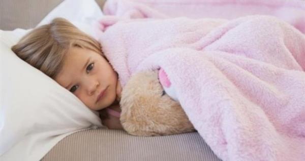 3. Migren, ocuun davranlarn deitirebilir: ocuunuzun normalden daha pasif, daha sinirli, ar uykulu ya da daha nce karlamadnz ruh halleri olabilir.