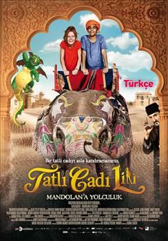<p>TATLI CADI LL</p>    Sevimli Cad Lili'nin maceralarn konu alan ''Tatl Cad Lili: Mandolan'a Yolculuk'' komedi severlerle buluacak. Lili ve Sihirli Kitab'nn devam filmi olan yapmda barolleri, Michael Mittermeier ve Jrgen Tarrach'n stleniyor. Cad Lili'nin, Madolan Krall'n ele geirip baa gemek isteyen Sadrazam Guliman ile mcadele etmek zorunda olduu filmin ynetmenliini ise Harald Sicheritz yapt.