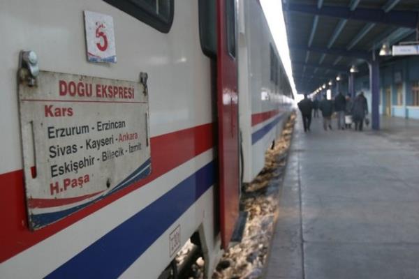 Dou Ekspresi ile stanbul?dan Kars?a yolculuk.
