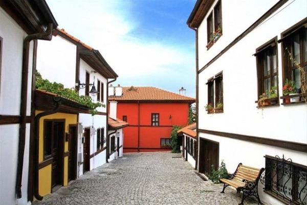 Eskiehir?in yeni yzn kefetmek.