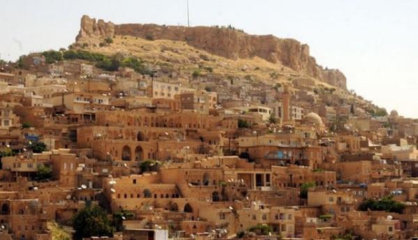 Mardin sokaklarn gezmek.