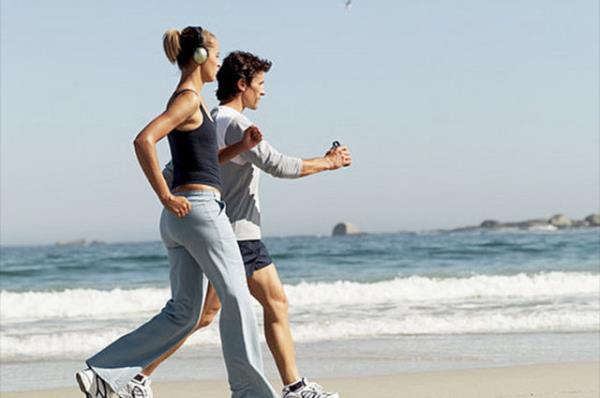 Metabolizma, beyin ve kalbinizin daha etkili almasna yardm ediyor. Gnlk 30 dakika yrmeniz kalp hastalklar riskinizi azaltr.