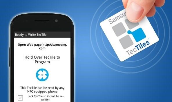 <p><b>ANDROD'N KOMPLE NFC DESTE</b></p>  Android, Windows Phone, hatta BlackBerry OS yllardr tam NFC destei sunuyor. Ancak Apple yllarca bu zellii iletim sistemine eklemedi. Mobil deme zellii Apple Pay ile NFC zellii geldi ancak, u an iin NFC sadece Apple Pay ile kullanlabilecek.  Bu demek oluyor ki NFC sayesinde yapabileceiniz tek dokunula fotoraf aktarma, kii rehberi gnderme gibi eyler mmkn olmayacak ve ayrca Bluetooth hoparlr ve benzeri aksesuarlarn cihazlarla eletirilemeyecek. Bunun nedeni ise NFC kullanan farkl uygulamalarn gelitirilmesi iin API'sinin nc parti gelitiricilere almamas. Tabi ki bu durum ilelebet byle srmeyecek ama Apple'n yapt aklamaya gre iPhone 6 serisinin ?en az bir yl sresince? bu zelliklerden mahrum kalaca anlalyor.