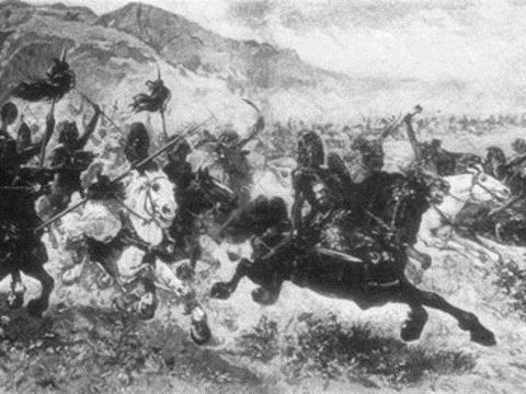 <p><b>Attila:</b></p>    Hem kahraman, hem de barbar olarak anlan az saydaki kumandandan biri de Avrupa Hunlar'nn hkmdar Attila'dr.    <p>Bat Roma mparatorluu'nu haraca balamasnn nn aan bir dizi sava ve aknlar ynetmi ve bu arpmalar sonucu, etkisi bugne dek yansyan, toplumlarn farkl corafyalar stnde g ederek yer deitirmelerine neden olmutur.</p>