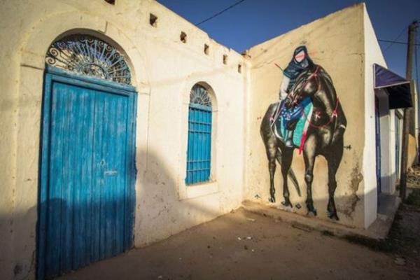 Proje, blgede imzasn brakmak isteyen 150 sanatnn yaratt gz alc eserlerle nefes kesiyor.