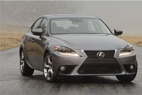 Lexus IS 350 sedan