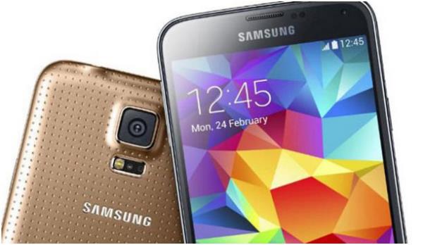 LED butonuna tkladnzda telefonunuzun LED  yanar ve farkl renklere dokunduka gei yapabilirsiniz.