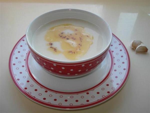 <p><b>kembe </b></p>  ok hassas ve narinsiniz. Kolay ak oluyorsunuz. Ne ok utanga ne ok girikensiniz. Arkada grubunuzda krlmamas iin kollanan birisiniz.