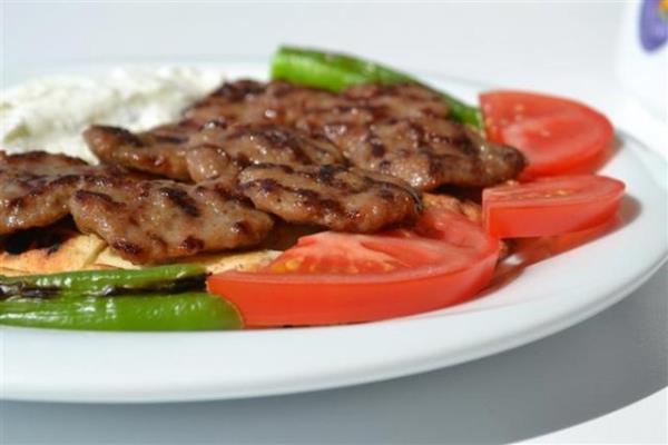 <p><b>Kfte </b></p>  Uyumlu, scakkanl birisiniz. Size nasl davranlmasn istiyorsanz siz de herkese yle davranyorsunuz. Sadk ve drstsnz, yapmack insanlara ve dedikoduya karsnz.