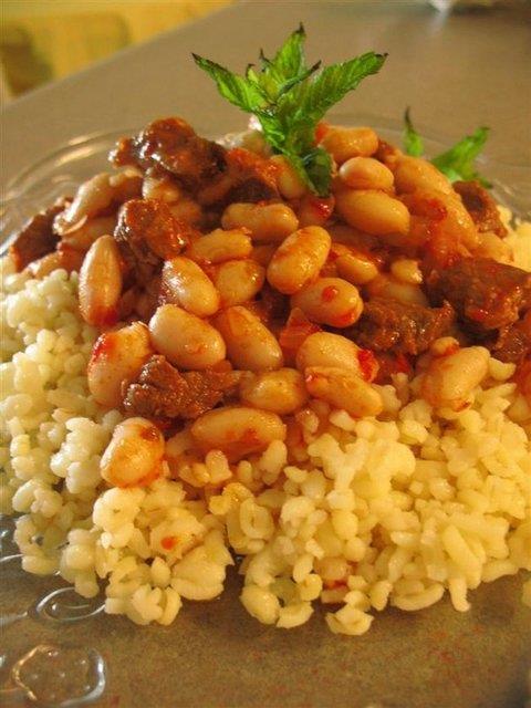 <p><b>Pilav st kuru </b></p>  Sessiz, sakin ama ok zekisiniz. Dost canls, sevilmeyi bekleyen tavrlarnz ilgi ekiyor. Kk bir arkada grubu size yetiyor. Fazla popler olmasanz da yaknlarnn el stnde tuttuu birisiniz.