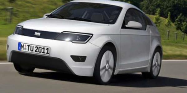 Dier hafifletmeler ve baarl s yaltmnn da, klimann daha az almasn salad, bylece ekstradan yaklak 20 km menzil kazanld kaydediliyor. Arata 15 kW gcnde bir motor bulunurken, toplam arln, akler hari 450 kg civarnda olduuna dikkat ekiliyor.