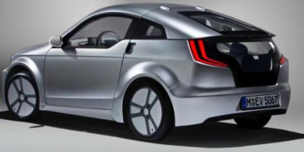 Tm bilim adamlarnn yan sra BMW ve bnyesinde Mercedes'i de bulunduran Daimler Grubu'nun katklaryla gelitirilen "Visio.M EV" konsepti, getiimiz gnlerde tantld. ki rakip, birka ay nce de kablosuz arj konusunda ibirlii anlamas imzalamt.