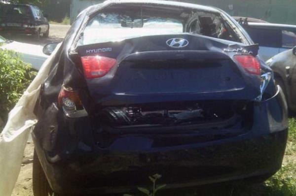 Bir tamirci de yapt bu ilerden birinin fotoraflarn ekip paylat. te hurda olarak alnan otomobilin tamirden sonraki son hali...