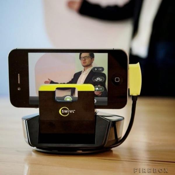 Karsndaki hareketi takip eden tripot.