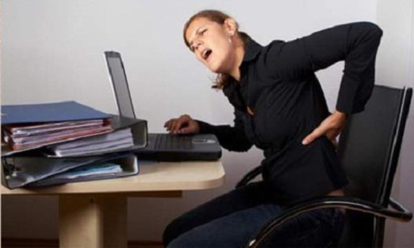 Gnde 6 saatten fazla sandalyede oturuyorsanz kalp hastal riskiniz yzde 64'e kyor.