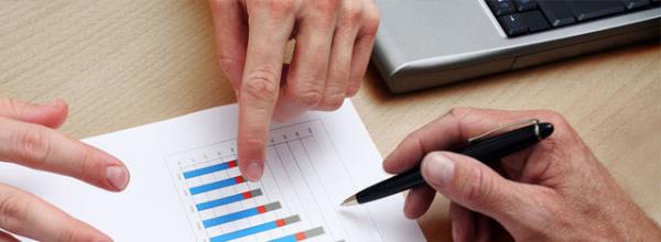 e baladm ilk yllarda patronum sunum yaptm srada kk notlar alrd;