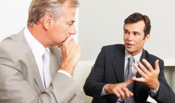 Hepimizin etrafnda mutlaka bir tane akl hocas var ve herkes birilerine yeni eyler retmeye pek hevesli.