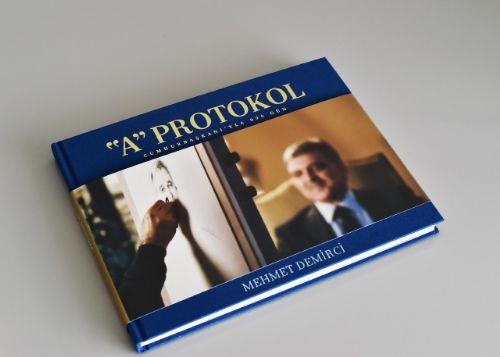 lk kez resmi bir fotoraf bu bak as ile bir kitap hazrlad.