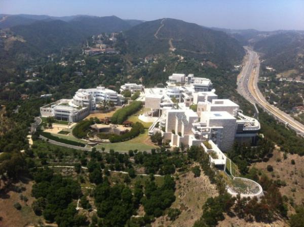 Getty Mzesi, Los Angeles, ABD