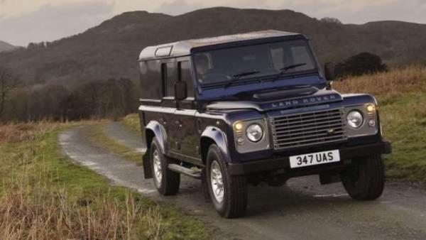 LAND ROVER DEFENDER