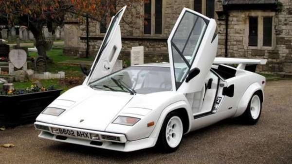 LAMBORGHINI COUNTACH