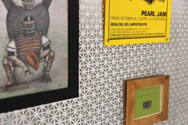 10 tl'lik poster de olur.