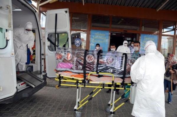 MERS-CoV enfeksiyonu geiren baz hastalarda ise ciddi komplikasyonlar (pnmoni ve bbrek yetmezlii) gzlendi