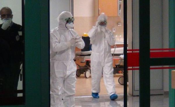 pheli hastalar izole edilmelidir.