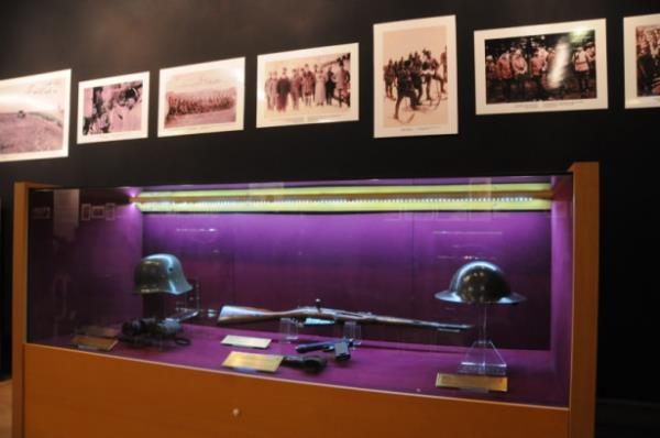 Harbiye Asker Mze Hasan Rza Sergi Salonu'nda alan sergi 30 Nisan 2015'e kadar grlebilecek. Sergiyi, renciler cretsiz olarak ziyaret edebilecek.