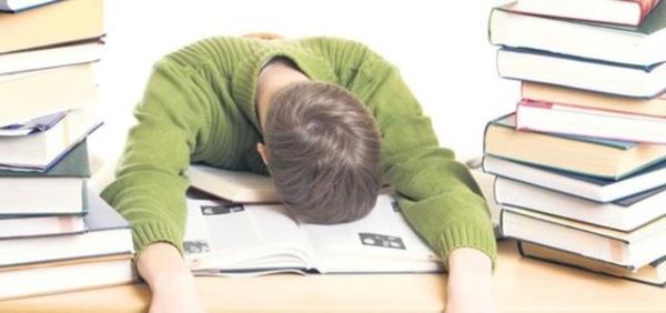 Yaplan bir aratrmaya gre, iyerinde gnde 11 saatten daha fazla kalmak kalp hastalklar riskini % 67 orannda arttryormu.