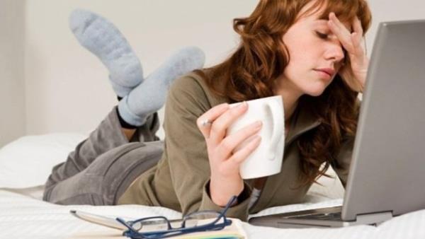 O nedenle alrken sk sk ara vermenizde ve gzlerinizi dinlendirmenizde fayda var.