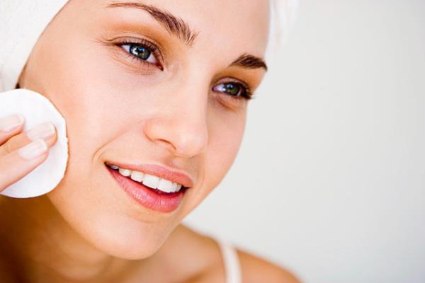 Retinol ierikli rnler, ya retimini kontrol etmeye yardmc olur.