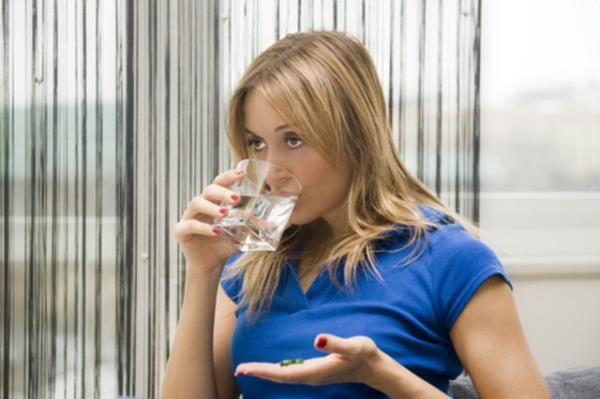 Tedavi iin ar kesicinin kullanmnn kesilmesi ie yarar. la alm yasaklanan kii belli bir sre korkun ba arlar ile karlaabilir.